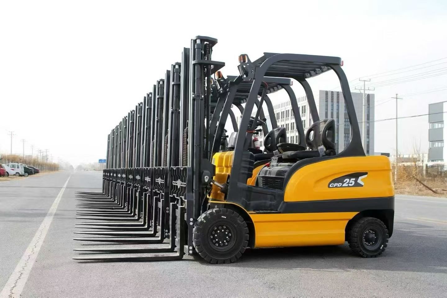 Electric forklift preparation 4